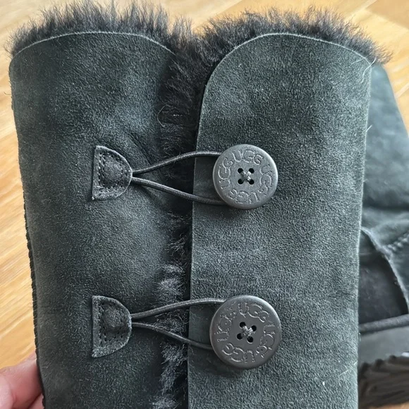 Ugg Boots - Picture 4 of 6
